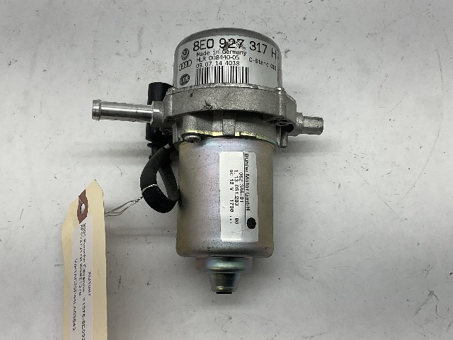 2004 Porsche Cayenne Brake Booster Vacuum Pump OEM
