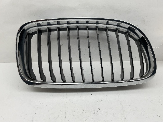 2009 2010 2011 BMW 328i 335i Kidney Grille Right 7201968 OEM