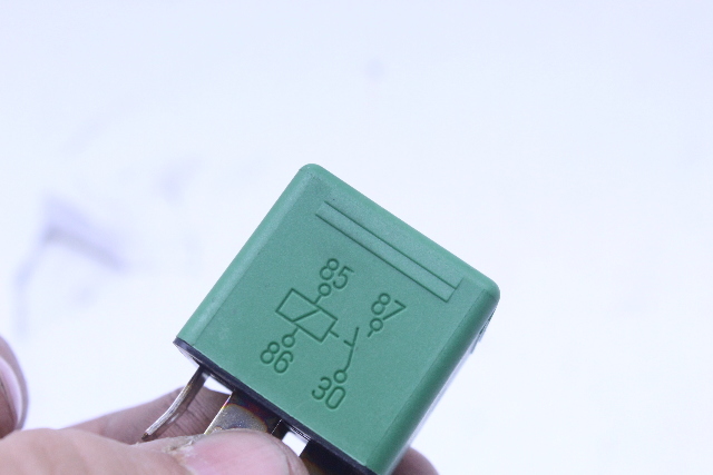 1995 1996 1997 1998 Porsche 911 993 ABS Relay 0332019166 OEM