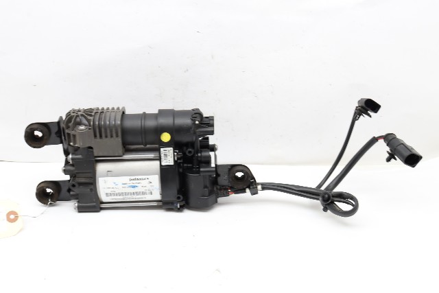 2015-2018 Porsche Macan Air Ride Suspension Compressor Pump OEM