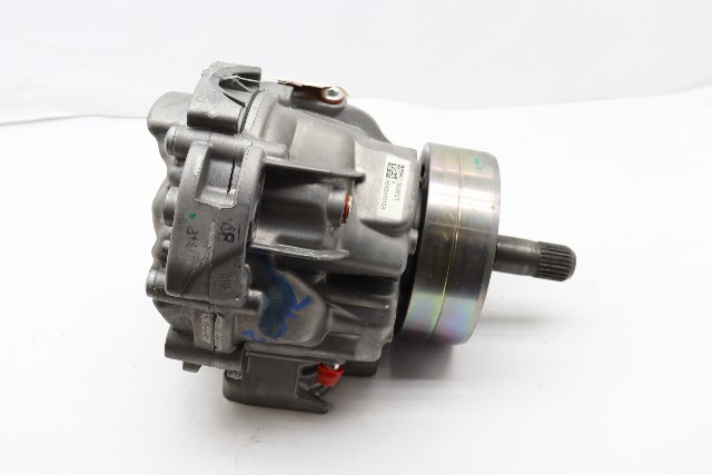 2015 2016 2017 2018 Porsche Macan S 3.0 Transfer Case 95B341010 OEM