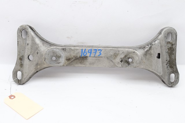 1999 2000 2001 BMW 323i 330i Transmission Support Crossmember Bracket OEM