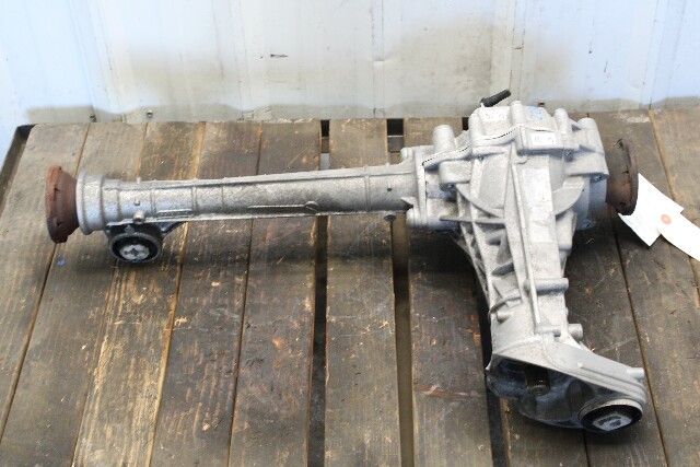 2011-2014 Porsche Cayenne Turbo Front Differential Diff Carrier OEM