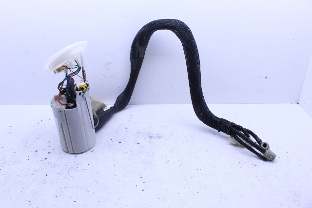 2006-2010 BMW M5 E60 Fuel Pump 2282690 OEM