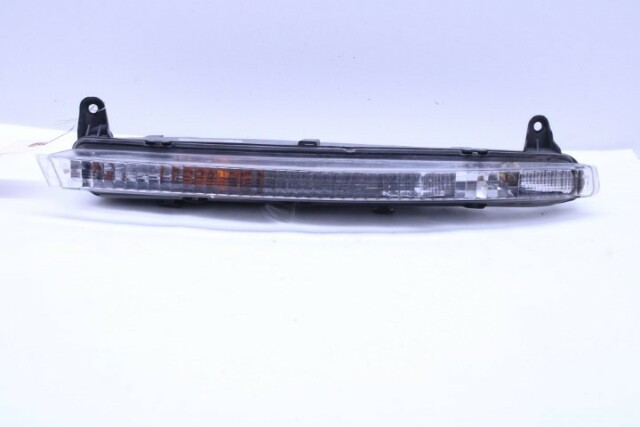 2007-2009 Audi Q7 Turn Signal Light Right OEM