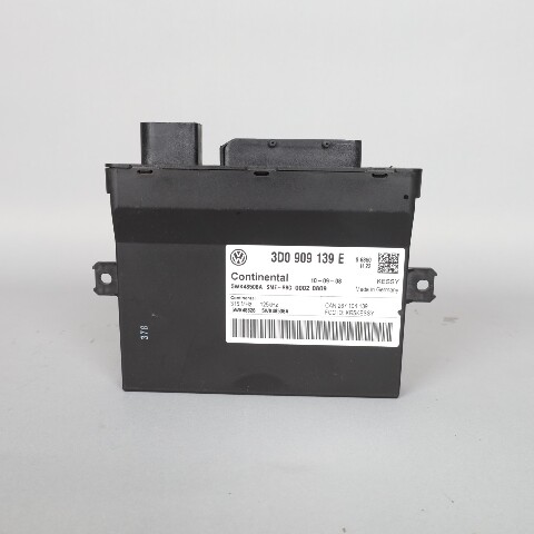 2009 Porsche Cayenne 957 Keyless Entry Control Immobilizer Module OEM Used