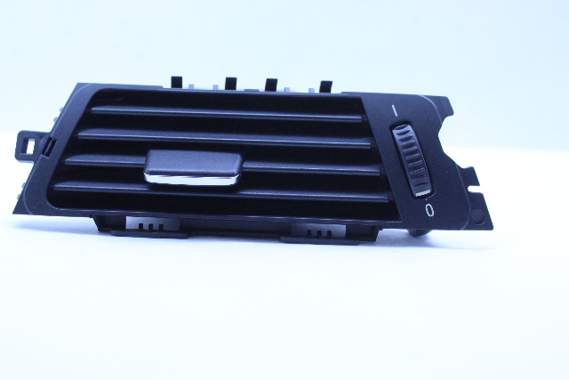 2006-2013 BMW 325i 328i 330i 335i M3 Dash AC Air Vent Right OEM