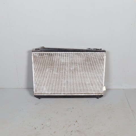2001-2003 Toyota Sienna Radiator 164000A072 OEM Used