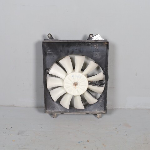 1998-2003 Toyota Sienna Left Radiator Fan 1636320050 OEM Used