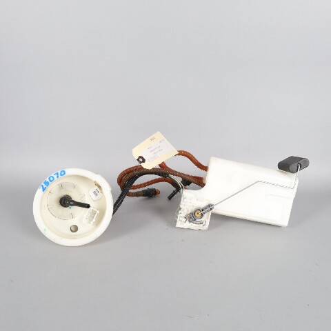 2006-2008 BMW Z4 Fuel Pump (In Tank) 16117198099 OEM Used