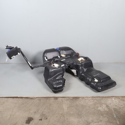 2003-2006 Porsche Cayenne Fuel Gas Tank 7L0201085A OEM Used