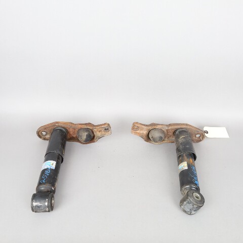 1992-1999 Volkswagen Eurovan Front Shocks With Upper Mounts 701413336A OEM Used