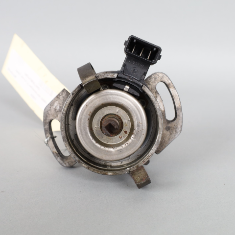 1995-1996 Volkswagen Eurovan 2.5 Distributor 023905205C OEM Used