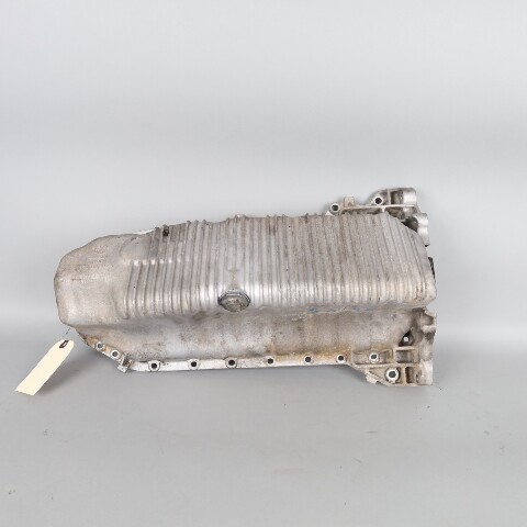 1993-1995 Volkswagen Eurovan 2.5 Engine Oil Pan 074103601B OEM Used