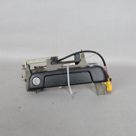 1996-2002 BMW Z3 Right Outside Door Handle 51218401624 OEM Used