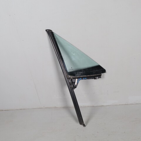 1996-2002 BMW Z3 Right Front Vent Window Glass Black 51328410162 OEM Used