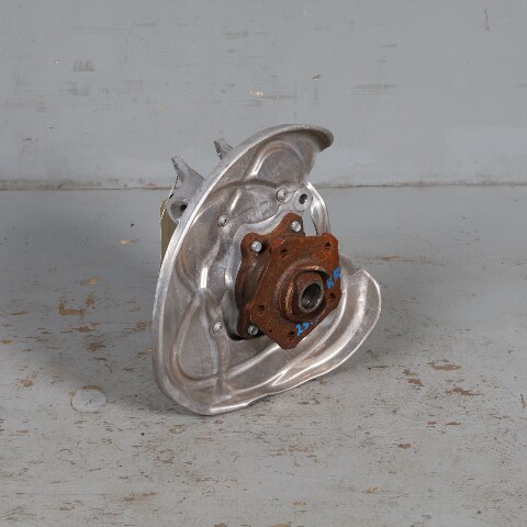 2018-2024 Audi Q5 Right Rear Spindle Knuckle Hub 80A407253C OEM Used