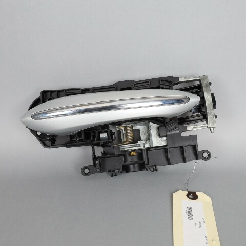 2011-2016 BMW 528i 535i 550i Outside Door Handle Carrier Right OEM Used
