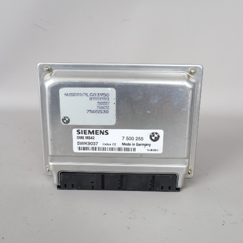 1999-2000 BMW Z3 2.5L ECU Engine Control Module 12147505530 OEM Used