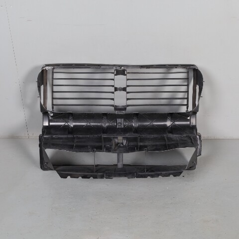 2012-2019 BMW 640i 650i Center Main Radiator Air Duct 51748050397 OEM Used