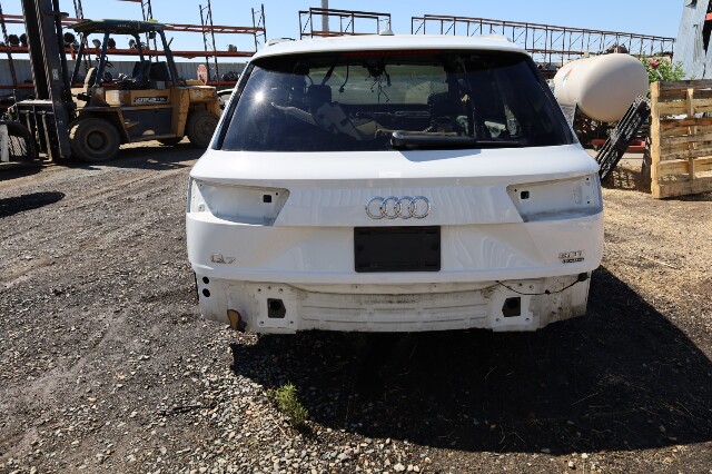 2017-2019 Audi Q7 Rear Hatch Liftgate Trunk Lid White 4M0827025D OEM Used