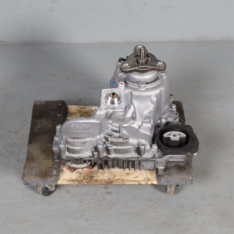 2013-2015 BMW X1 xDrive 2.0 N20 Transfer Case 27107643755 OEM Used