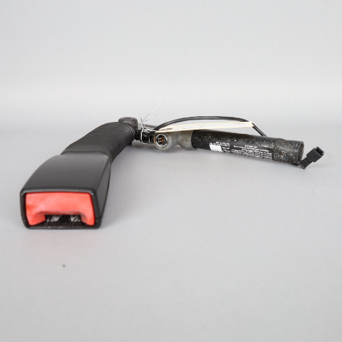 2014-2016 BMW 528i 535i 550i 740i 750i Front Seat Belt Buckle Right OEM Used
