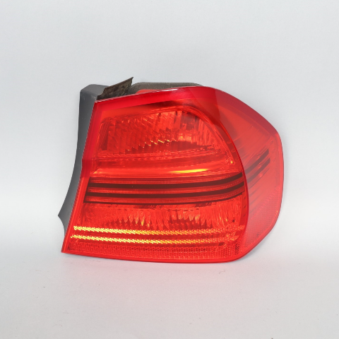 2006-2008 BMW 325i 328i 330i 335i Tail Light Right 63217161956 OEM Used