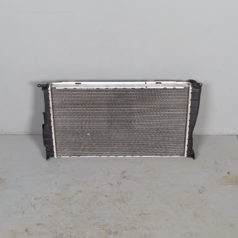 2007–2016 BMW 135i 335i X1 Z4 Auto Radiator 17117547059 OEM Used