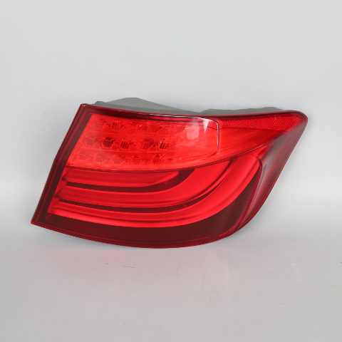 2011-2013 BMW 528i 535i 550i M5 F10 Right Tail Light 63217203232 OEM Used
