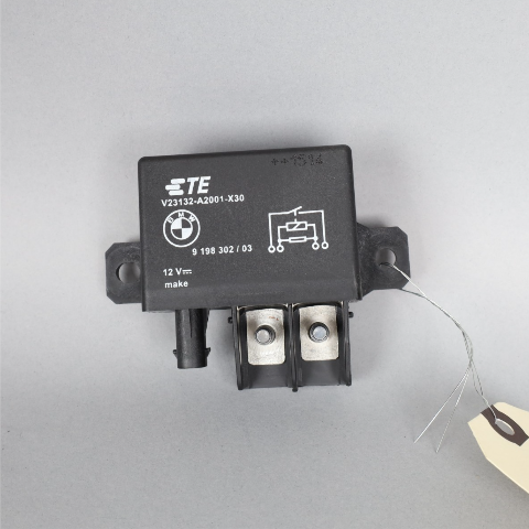 2015 BMW 550i F10 Engine Cooling Fan Motor Relay 61369198302 OEM Used