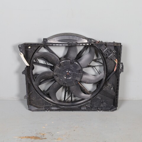 2007-2013 BMW 128i 328i N51 Radiator Cooling Fan 17427547305 OEM Used