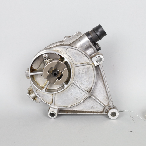 2014-2018 BMW N20 N26 Vacuum Pump 11667622380 OEM Used