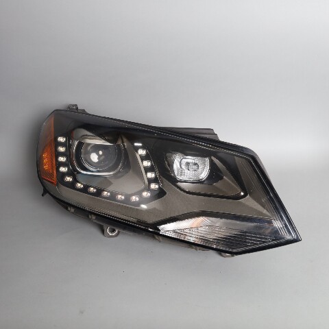 2011-2014 Volkswagen Touareg Right Xenon Headlight 7P1941752 OEM Used