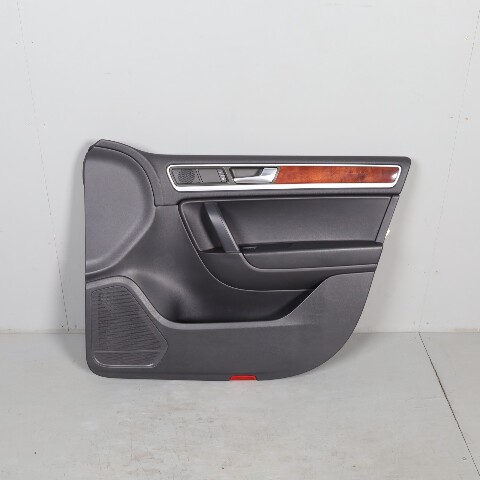2011-2014 Volkswagen Touareg Right Front Door Panel Black OEM Used