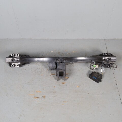 2011-2014 Volkswagen Touareg Towing Trailer Hitch W/Module 7P0803881B OEM Used