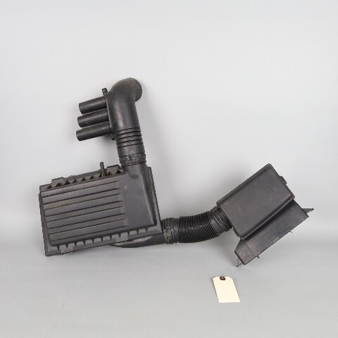 2013-2016 Volkswagen Jetta Hybrid Air Cleaner Filter Box 04E129611G OEM Used