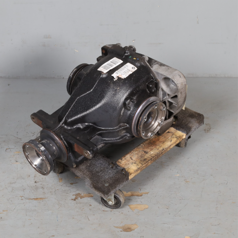 2006-2008 BMW 750Li Rear Differential Carrier 33107537986 OEM Used