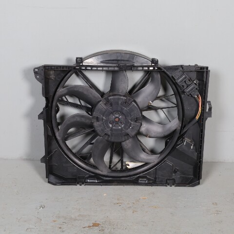 2007-2013 BMW 128i 328i N51 Radiator Cooling Fan 17427547305 OEM Used