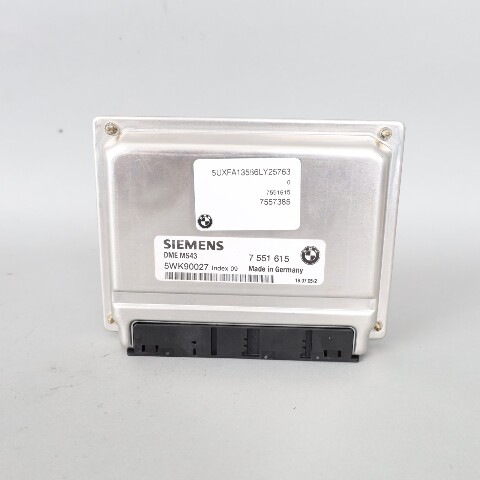 2005-2006 BMW X5 3.0 M54 Engine Computer ECU DME 12147557385 OEM Used