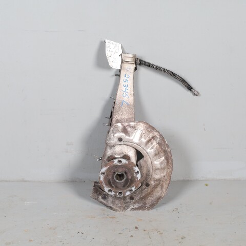 2011-2018 Porsche Cayenne Left Front Spindle Knuckle Hub 95834115500 OEM Used