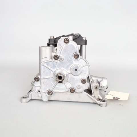 2014-2018 BMW 535d 740Ldx X5 Diesel Engine Oil Pump 11417823009 OEM Used