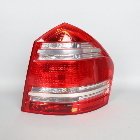 2007-2009 Mercedes GL320 GL450 GL550 Right Tail Light 1648204264 OEM Used