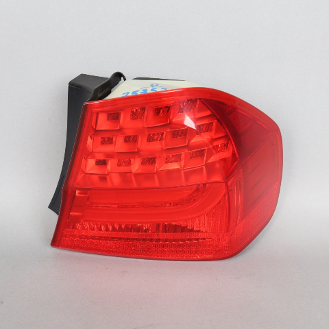 2009-2011 BMW 328i 335i M3 E90 Sedan Right Tail Light 63217289429 OEM Used