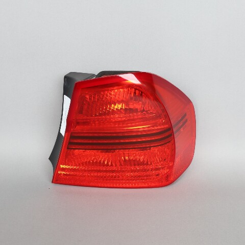 2006-2008 BMW 325i 328i 330i 335i Sedan Right Tail Light 63217161956 OEM Used