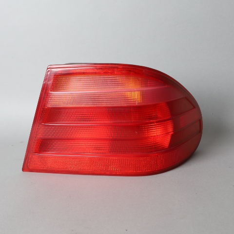 1996-1999 Mercedes E320 E430 E55 W210 Right Tail Light 2108204664 OEM Used