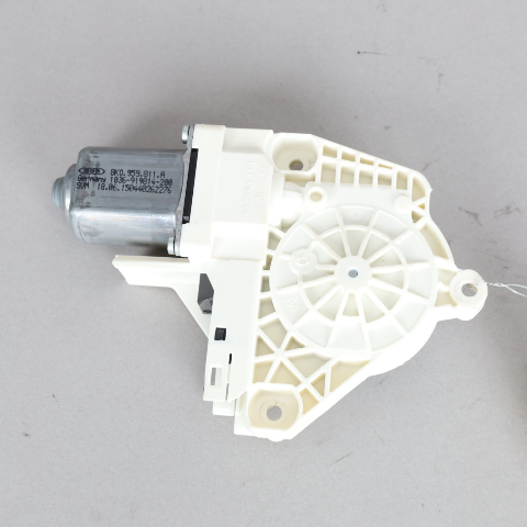 Audi A4 S4 A6 S6 Q5 Left Rear Power Window Motor 8K0959811A OEM Used