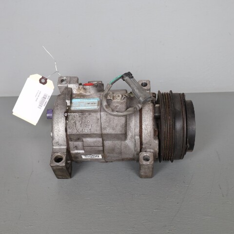 2002 GMC Yukon Denali 6.0 A/C Compressor OEM 10366545