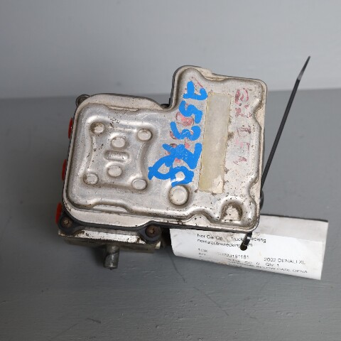 2002 GMC Yukon Denali ABS Anti Lock Brake Pump OEM 13354719