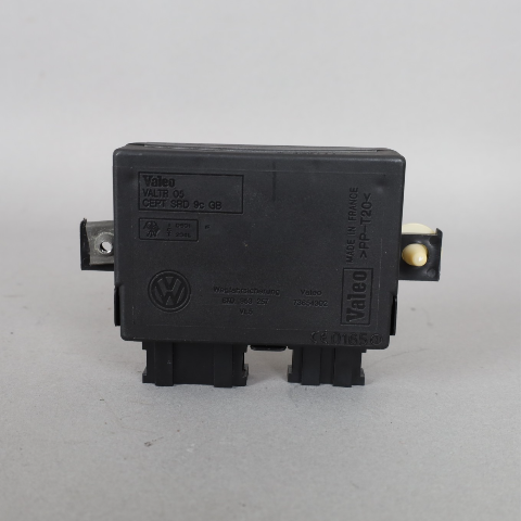 2000-2003 Volkswagen Eurovan Immobilizer Theft Locking Module 6X0953257 OEM Used